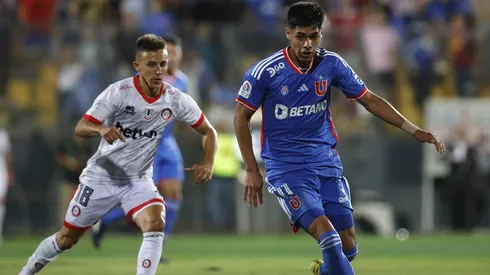 Darío Osorio vuelve a ser titular en la U este domingo.