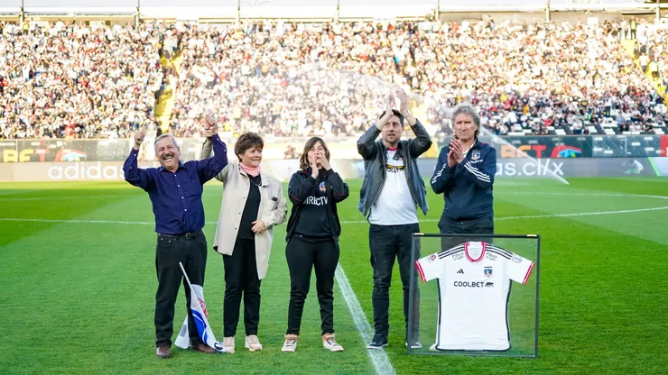 David Arellano fue recordado a través de su familia en el Estadio Monumental.