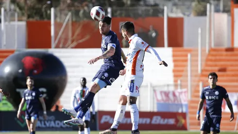 La UC no pudo bajar al líder en El Salvador.