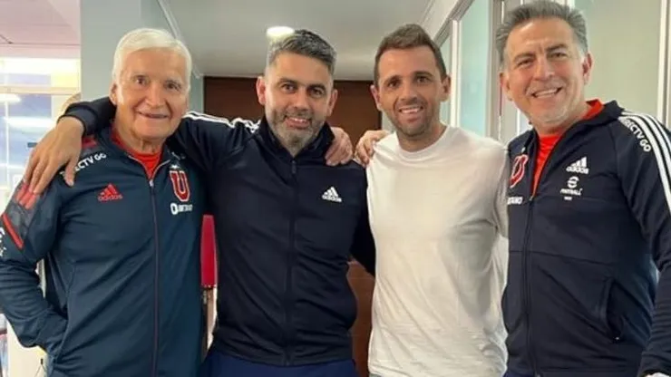 Montillo con funcionarios de Universidad de Chile.