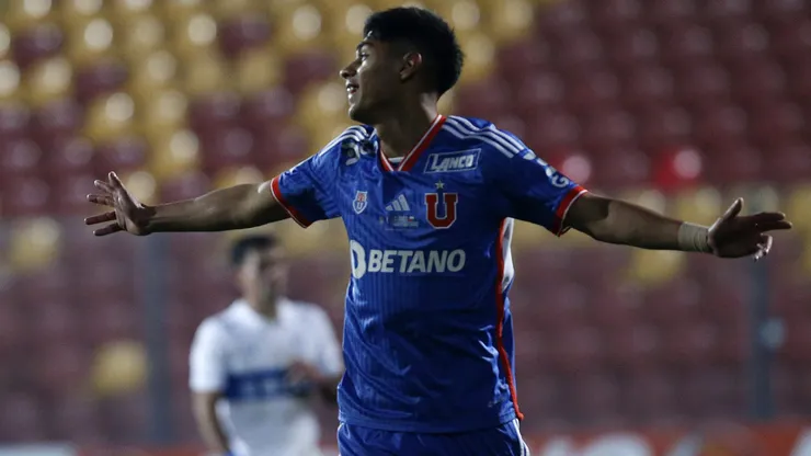Darío Osorio será titular esta tarde en la U. Necesitan ganar ante Magallanes.