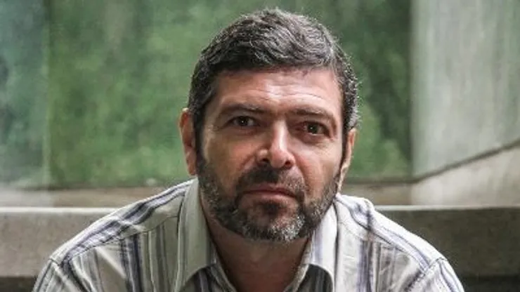 ¿Quién es Carlos Ruiz? El detenido por violencia intrafamiliar.