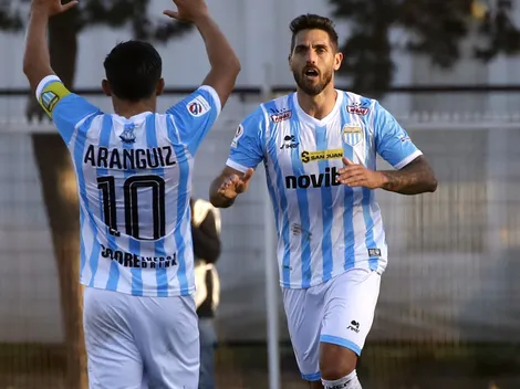 El cariñoso reencuentro de los hinchas de la U con Larrivey