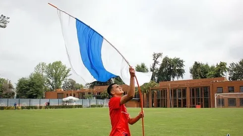 Vicente Fernández tendría todo listo para firmar en la U.