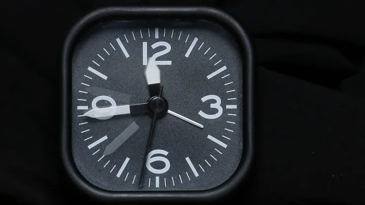 ¿Cuándo es el Cambio de Hora y se adelanta o atrasa la hora?