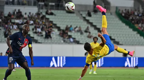 Cristiano conecta una chilena en el empate ante el PSG