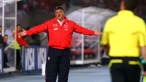 Claudio Borghi critica el rol de las sociedades anónimas en Chile.