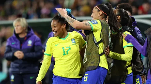 Brasil debuta con goleada en el Mundial Femenino y Argentina cae al final