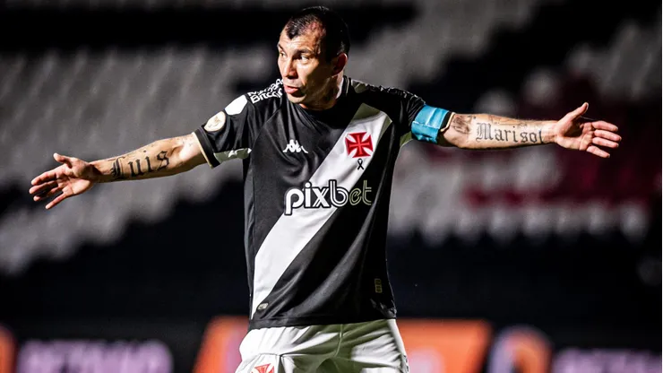 Gary Medel debutó en Vasco da Gama y lo hizo como el nuevo capitán.