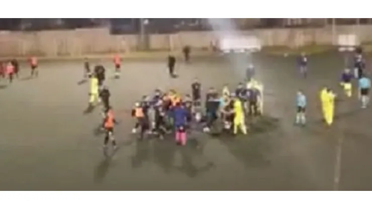 La pelea entre ambos clubes