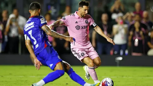 Lionel Messi ingresó en el minuto 54 ante Cruz Azul.