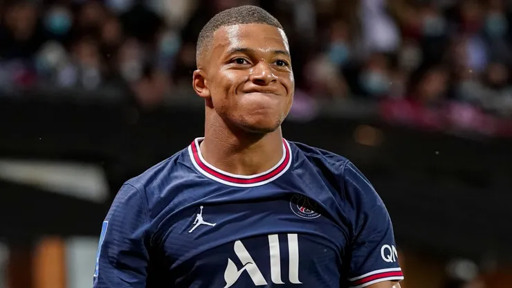 Kylian Mbappé es pretendido desde el fútbol saudí, así como desde el Real Madrid y el Chelsea.
