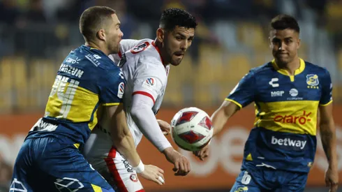 Los representantes siguen dando noticia en Chile.