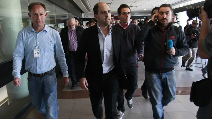 En noviembre de 2015 Jadue abandonó el país.
