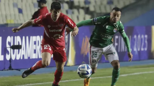 Audax Italiano y Ñublense esperan jugar este viernes, a las 18:00 hrs, por la revancha de la Copa Sudamericana en sus playoffs para entrar a los octavos de final