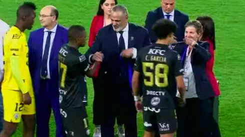 Pablo Milad estuvo presente en el desafío UEFA-Conmebol mientras en Chile el fútbol vive una tremenda polémica.