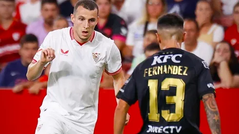 Matías Fernández fue titular todo el partido entre el Sevilla e Independiente del Valle.