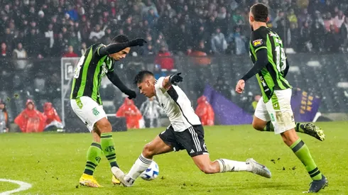 Colo Colo cayó estrepitosamente ante el América MG, colista del Brasileirao, y le dijo adiós a la Copa Sudamericana.