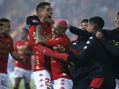 Ronald Fuentes nombra a Colo Colo como rival por el título