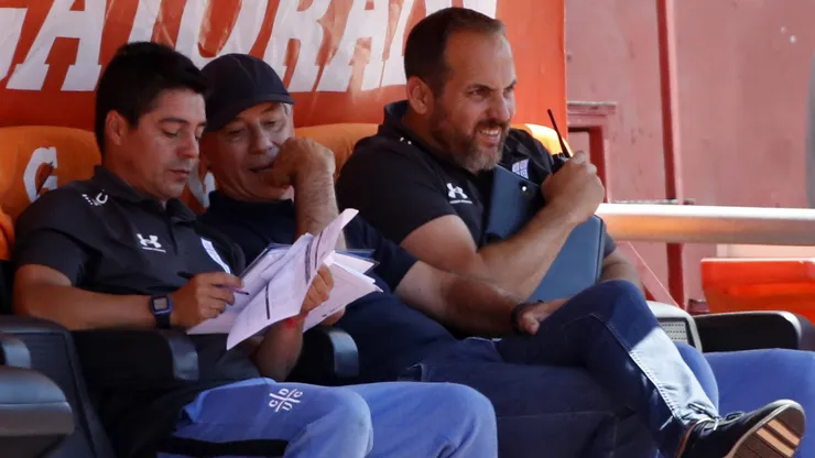 La UC ultima los detalles del adiós a Holan: ya eligieron al DT interino