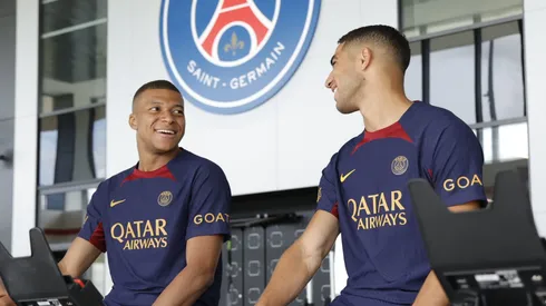 Mbappé vuelve a entrenar con PSG sin resolver aún su continuidad