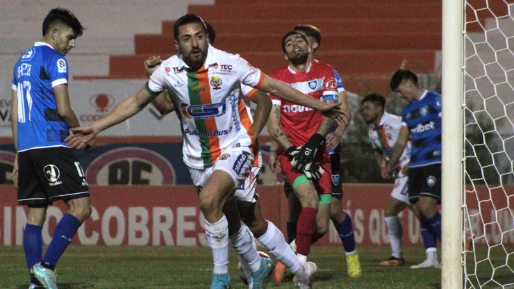 Cobresal bajo a Huachipato de la pelea por la punta.