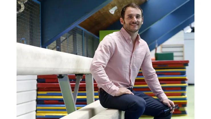 El gimnasta chileno, Tomás González, lanzó duras críticas hacia su ex coach en su libro autobiográfico.