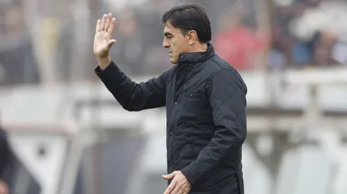 Gustavo Quinteros está en problemas en el torneo.