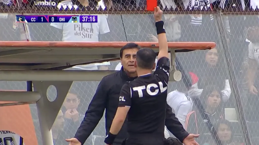 Gustavo Quinteros expulsado