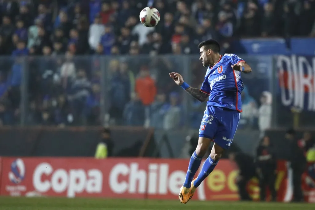 Matías Zaldivia sintió una molestia y no pudo entrenar este miércoles. Si bien se temía un lesión de gravedad, por suerte no fue así. Foto: Photosport.