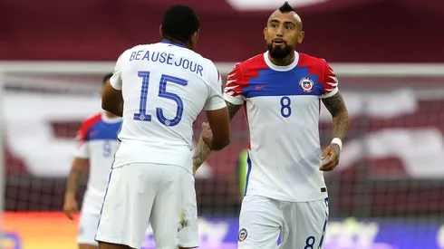 Beausejour le recuerda a los colocolino el "pequeño aporte" de Vidal al Cacique.