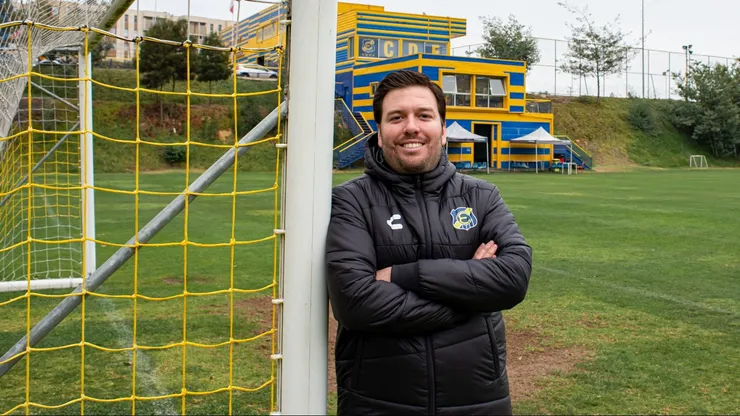 El mexicano Pedro Cedillo estuvo siete años al mando de Everton