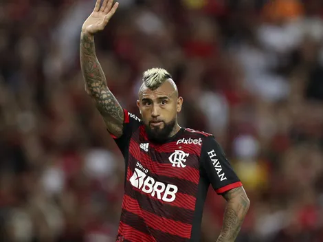 "¡Obrigado!": la breve despedida del Flamengo a Arturo Vidal