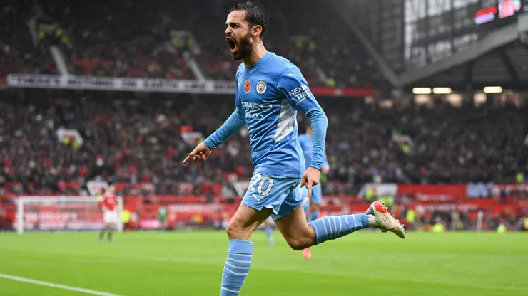 Barcelona buscará reforzar su mediocampo con otro campeón de Champions League, Bernardo Silva.