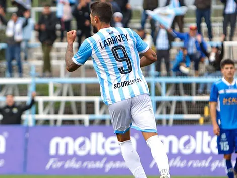 Larrivey va por la hazaña: "Tenemos equipo para las dos competencias"