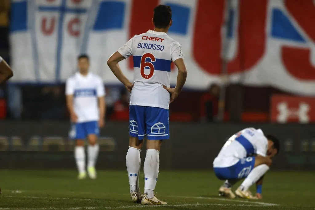 La UC no la pasa nada de bien en el Campeonato Nacional. | Foto: Photosport
