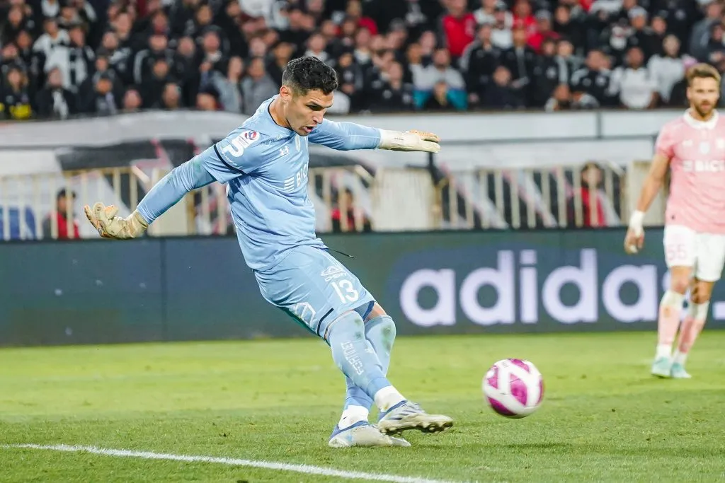 Matías Dituro ha jugado 157 partidos en Universidad Católica, recibiendo un total de 162 goles. Con la UC el portero ha ganado cuatro torneos locales y dos Supercopa. | Foto: Guillermo Salazar.