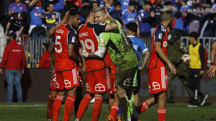 Universidad de Chile escaló a la cima luego de su triunfo ante Huachipato.
