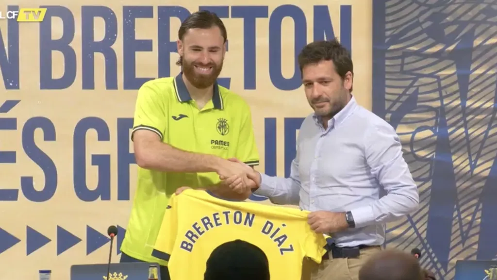 Ben Brereton presentado en Villarreal