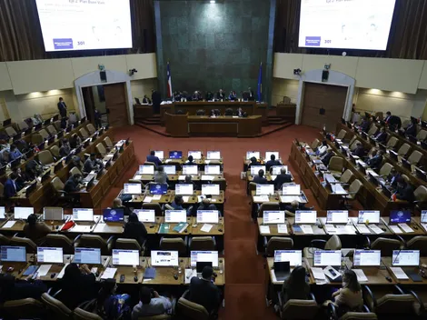 Discusión en Cámara de Diputados por considerar presidente a Pinochet