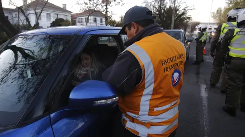 ¿Qué dígitos tienen restricción vehicular hoy miércoles 12 de julio?