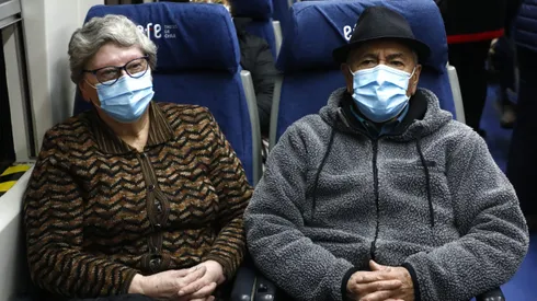 El beneficio para adultos mayores que reduce el precio del pasaje en metro, micro y tren