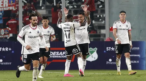 Colo Colo disputa la ida de los playoffs de la Copa Sudamericana.