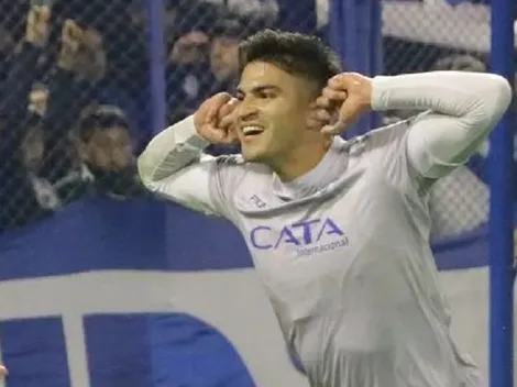 Jugadores de Vélez condenan festejo de Galdames