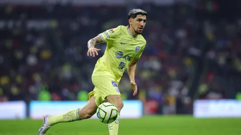 Diego Valdés fue premiado como el mejor mediocampista ofensivo de México.