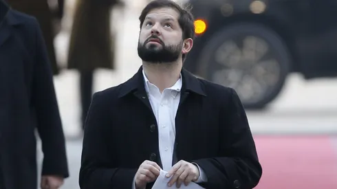 Boric aumenta un punto en la última encuesta Cadem.