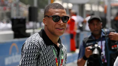 El seleccionado galo no tuvo palabras muy lindas para su club y el plantel le hizo la cruz.