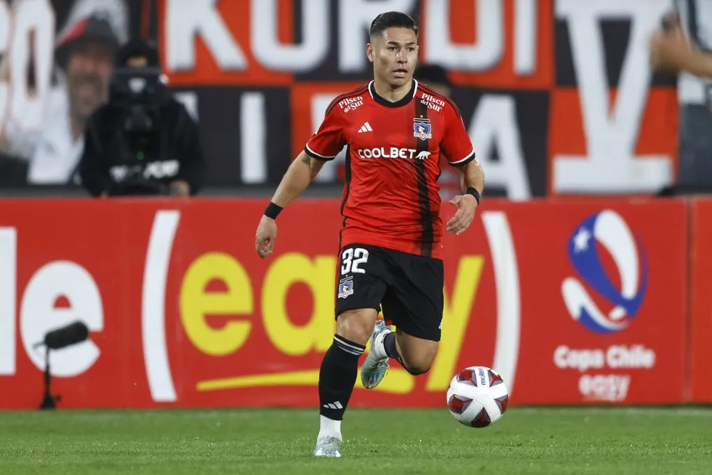 Óscar Opazo llegó para adueñarse del puesto de lateral derecho en Colo Colo. | Foto: Photosport.