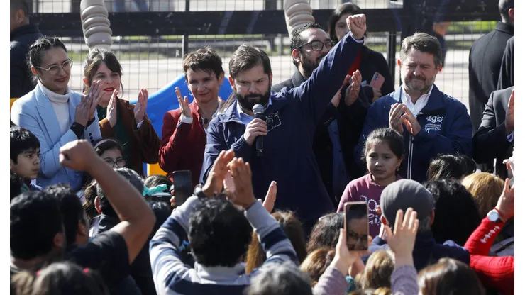 Sube aprobación del presidente Boric