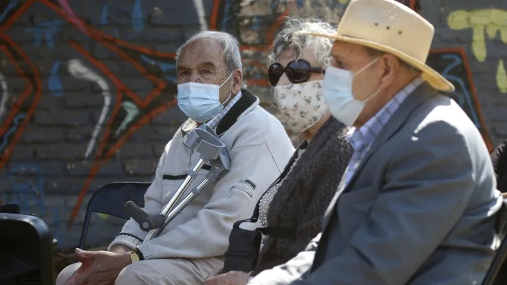 ¿Quiénes no pueden recibir el Bono Invierno extraordinario? Javier Salvo/Aton Chile